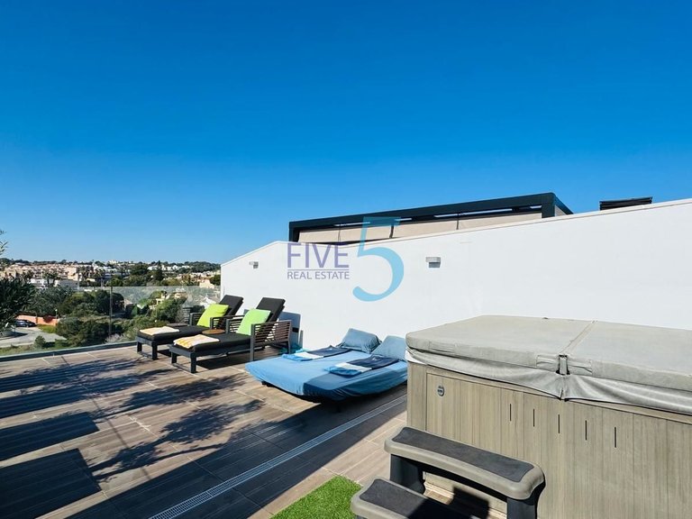 Apartment for Sale in Alicante, Valencia 26