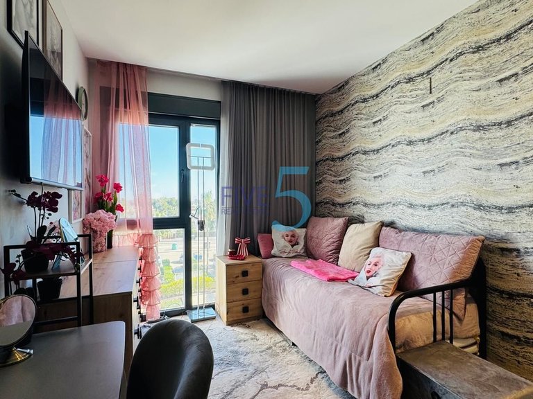 Apartment for Sale in Alicante, Valencia 16
