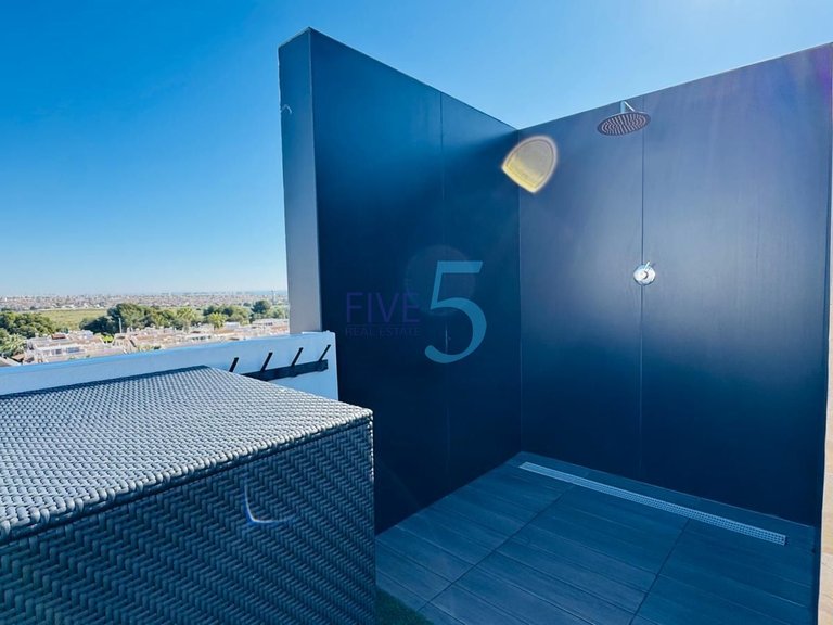 Apartment for Sale in Alicante, Valencia 25