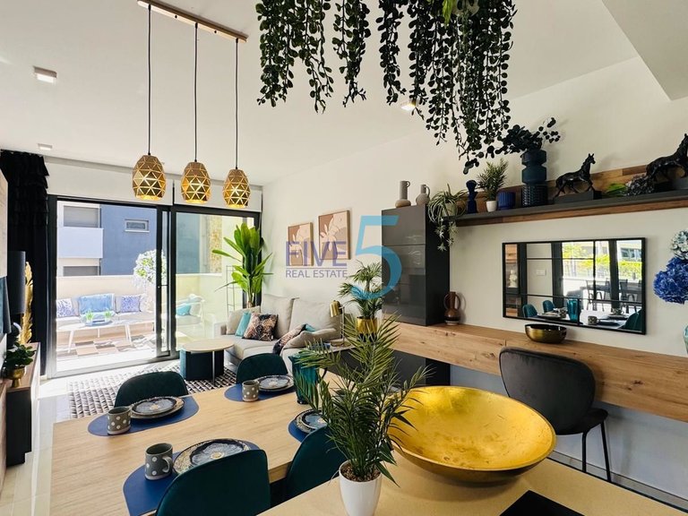 Apartment for Sale in Alicante, Valencia 3