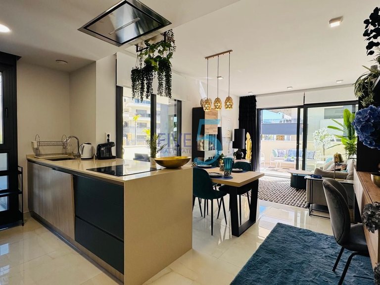 Apartment for Sale in Alicante, Valencia 6