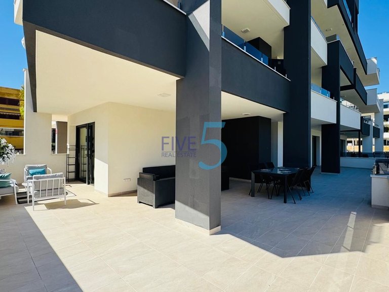 Apartment for Sale in Alicante, Valencia 17
