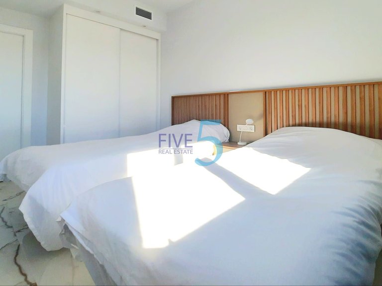 Apartment for Sale in Alicante, Valencia 6