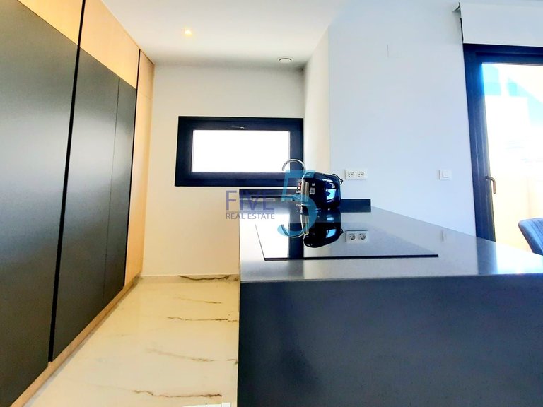Apartment for Sale in Alicante, Valencia 3