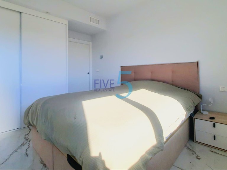 Apartment for Sale in Alicante, Valencia 8