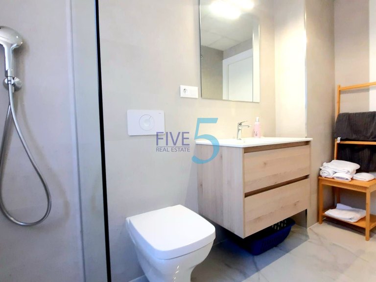 Apartment for Sale in Alicante, Valencia 10