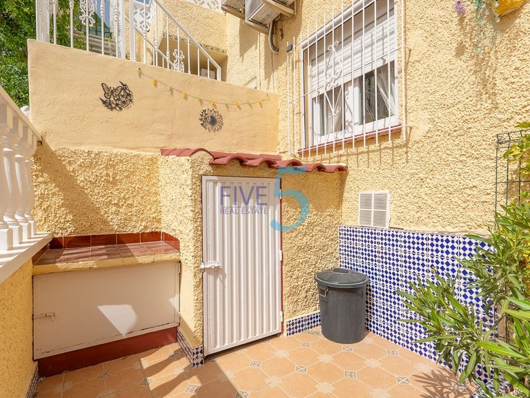 Villa for Sale in Alicante, Valencia 6