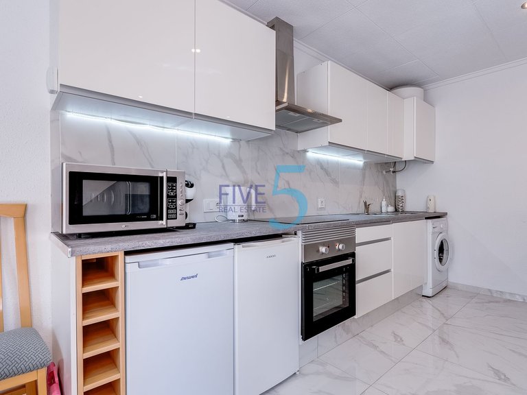 Villa for Sale in Alicante, Valencia 8