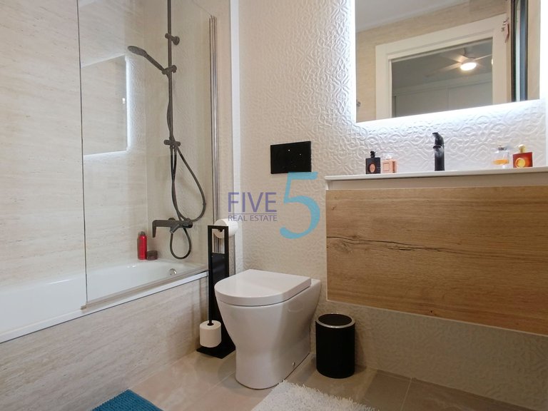 Apartment for Sale in Alicante, Valencia 24