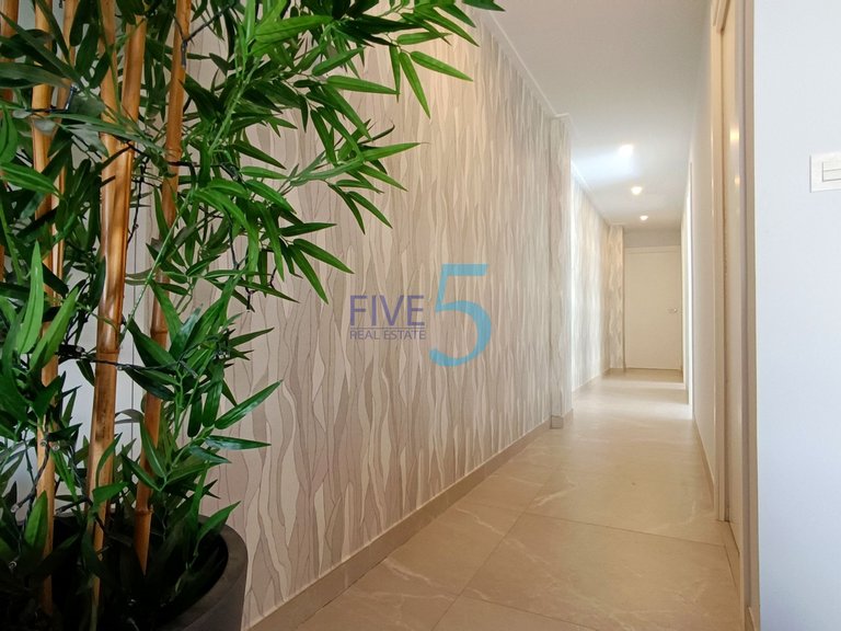 Apartment for Sale in Alicante, Valencia 18