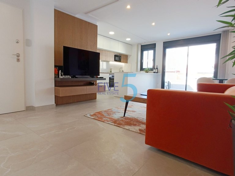 Apartment for Sale in Alicante, Valencia 7