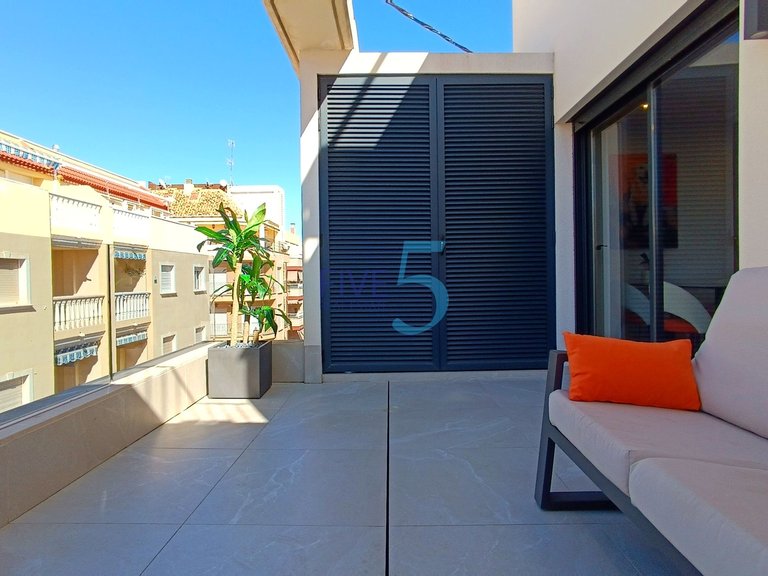 Apartment for Sale in Alicante, Valencia 16