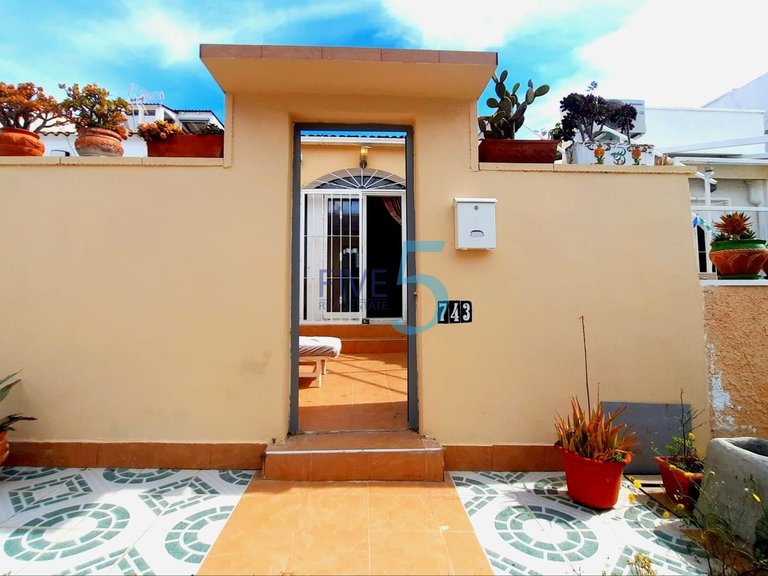 Penthouse for Sale in Alicante, Valencia 1