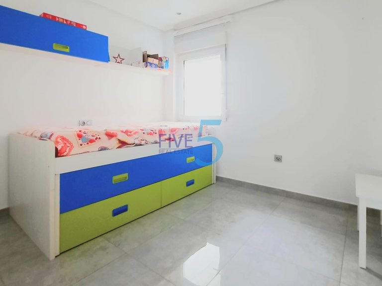 Apartment for Sale in Alicante, Valencia 12