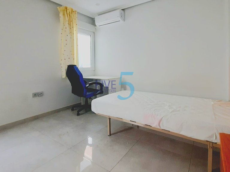 Apartment for Sale in Alicante, Valencia 18