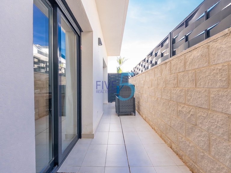 Villa for Sale in Alicante, Valencia 33