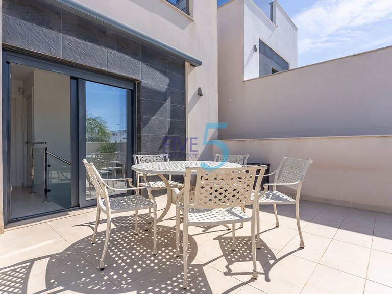Villa for Sale in Alicante, Valencia 21