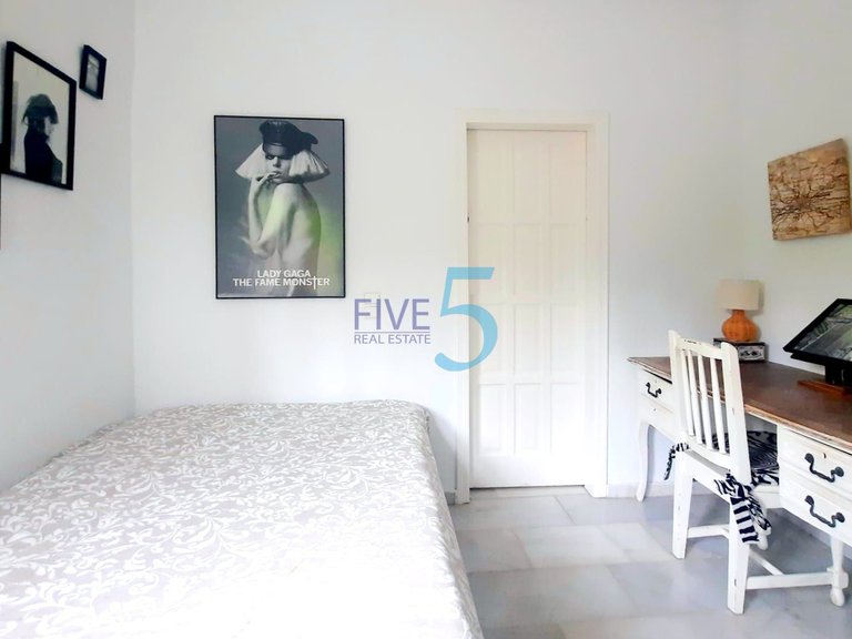 Villa for Sale in Alicante, Valencia 19