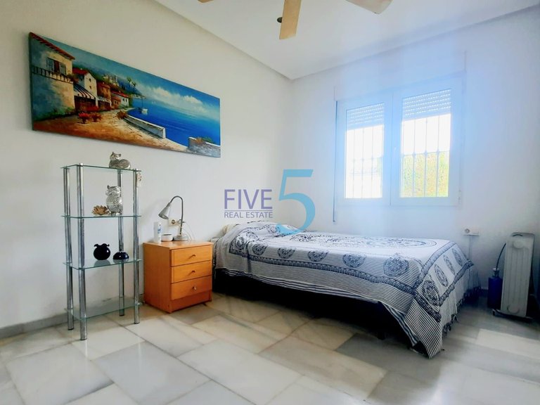 Villa for Sale in Alicante, Valencia 23