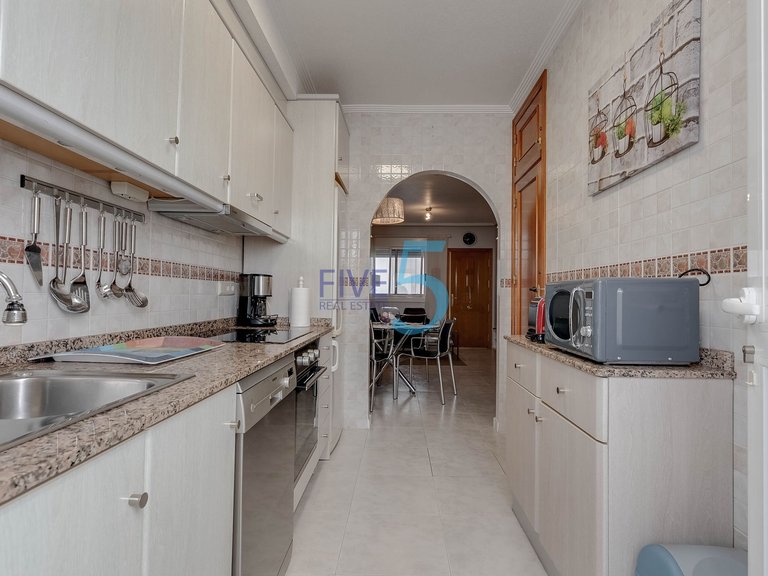 Apartment for Sale in Alicante, Valencia 10