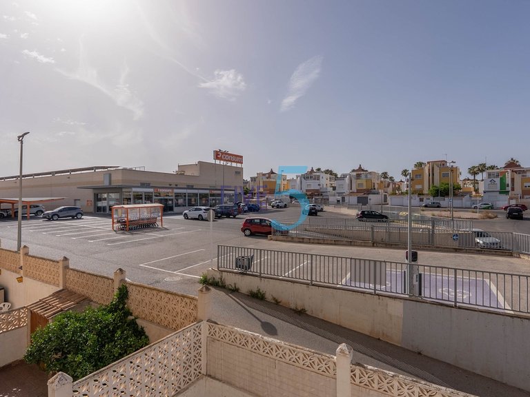 Apartment for Sale in Alicante, Valencia 12