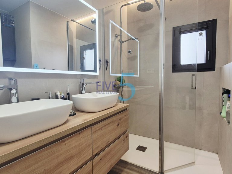 Penthouse for Sale in Alicante, Valencia 17