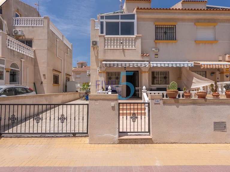 Villa for Sale in Alicante, Valencia 27