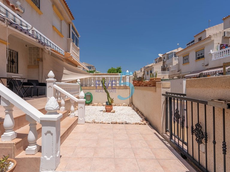 Villa for Sale in Alicante, Valencia 26