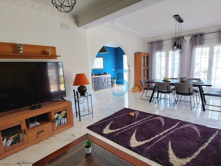 Villa for Sale in Alicante, Valencia 8