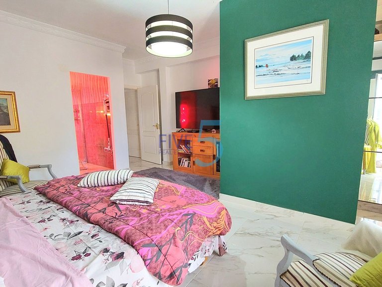 Villa for Sale in Alicante, Valencia 14