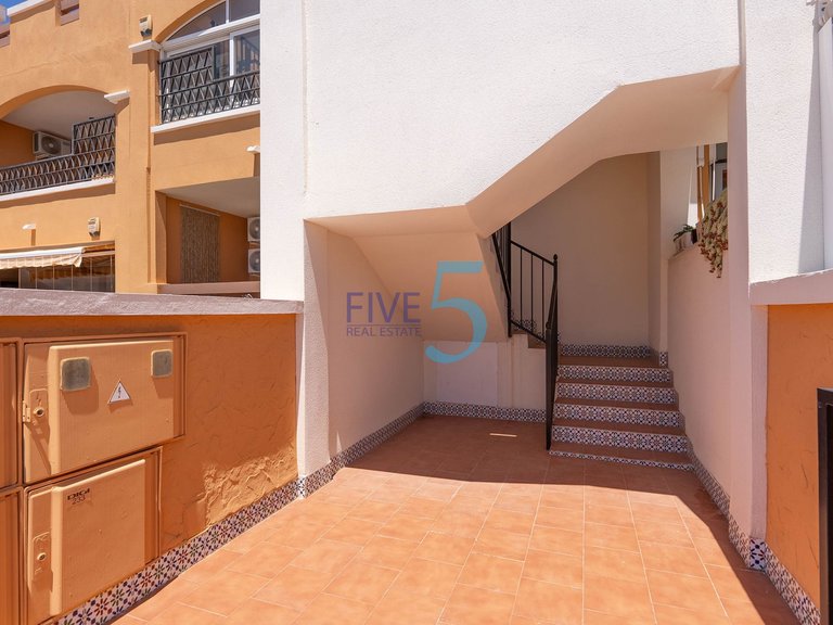 Apartment for Sale in Alicante, Valencia 11