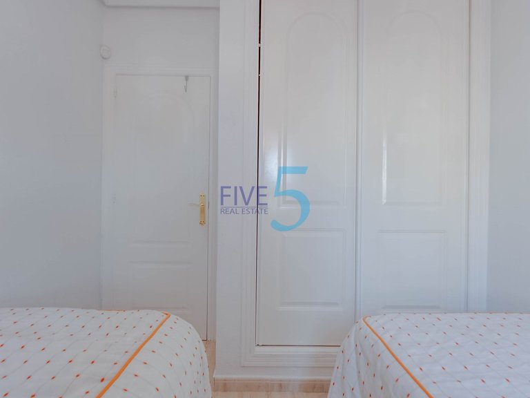 Apartment for Sale in Alicante, Valencia 15