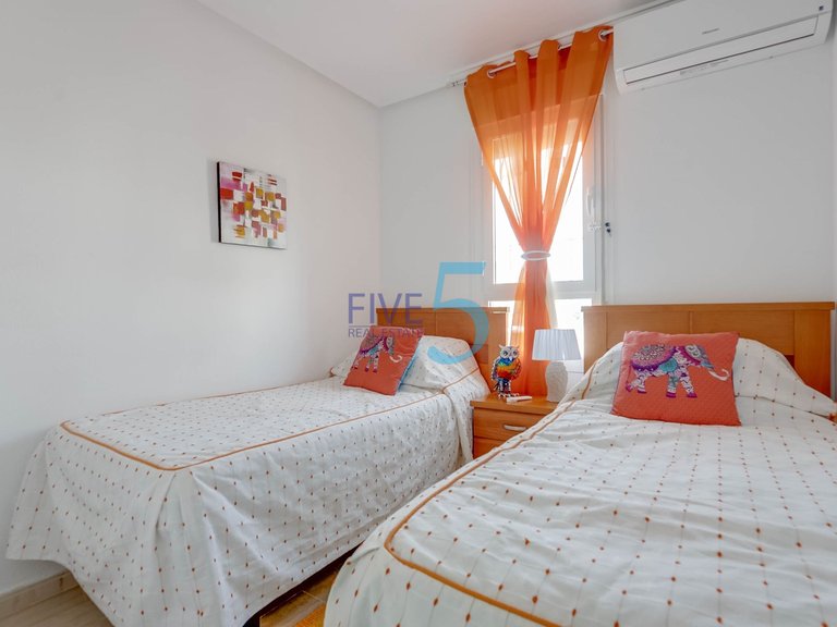 Apartment for Sale in Alicante, Valencia 14