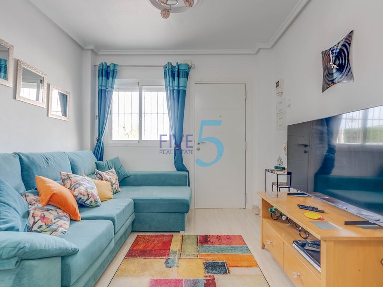 Apartment for Sale in Alicante, Valencia 5