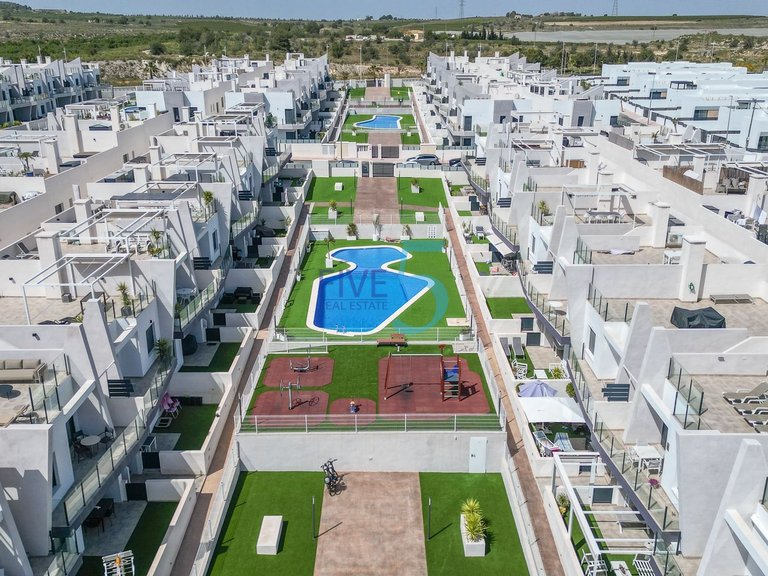 Apartment for Sale in Alicante, Valencia 36
