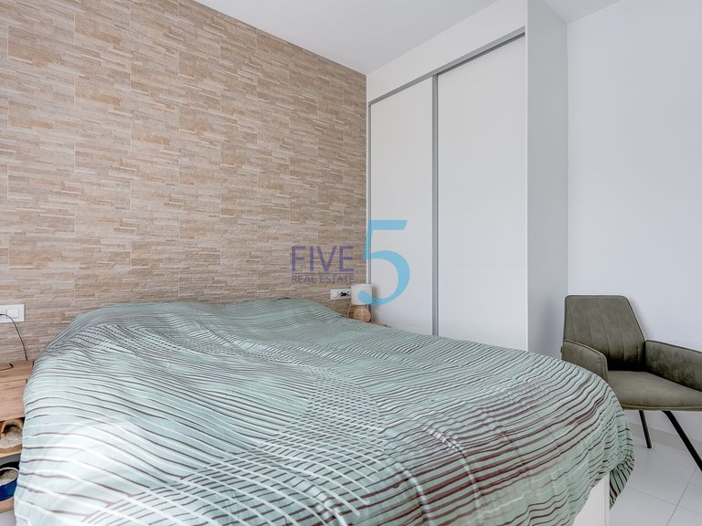 Apartment for Sale in Alicante, Valencia 15