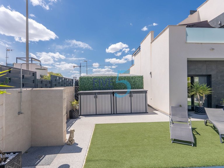 Villa for Sale in Alicante, Valencia 38