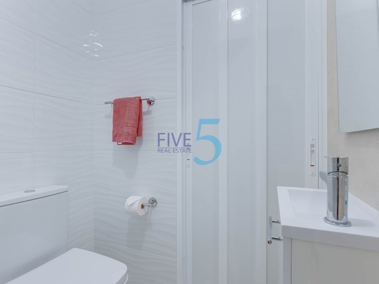 Villa for Sale in Alicante, Valencia 15
