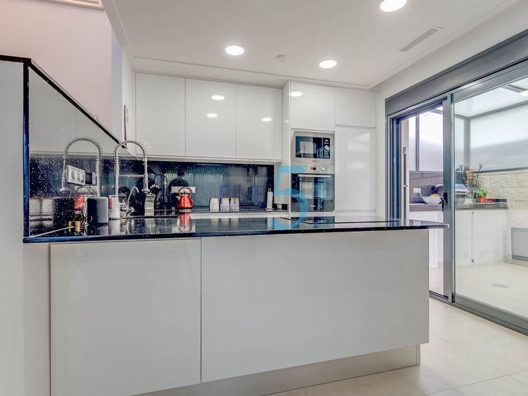Villa for Sale in Alicante, Valencia 9