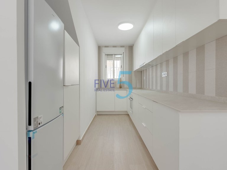 Villa for Sale in Alicante, Valencia 6