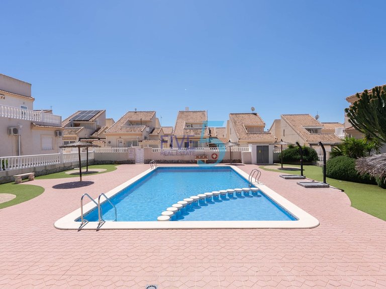 Villa for Sale in Alicante, Valencia 1