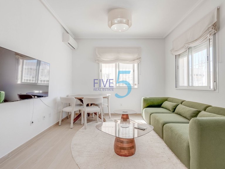 Villa for Sale in Alicante, Valencia 4