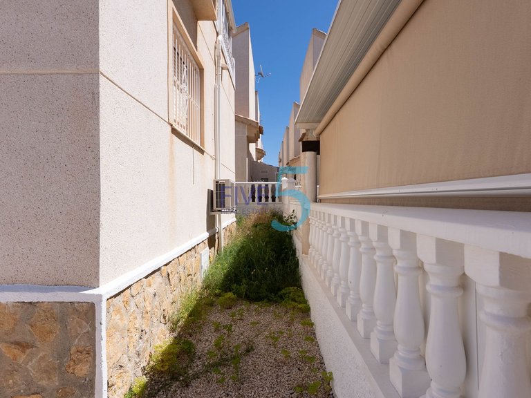 Villa for Sale in Alicante, Valencia 20