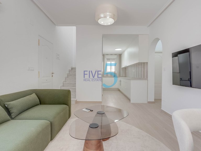 Villa for Sale in Alicante, Valencia 5