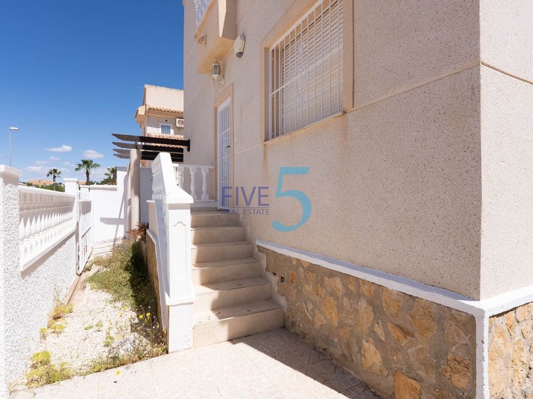 Villa for Sale in Alicante, Valencia 19