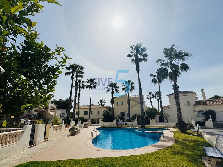 Apartment for Sale in Alicante, Valencia 32