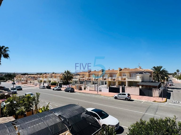 Villa for Sale in Alicante, Valencia 13