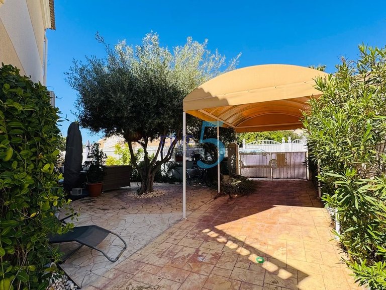 Villa for Sale in Alicante, Valencia 23