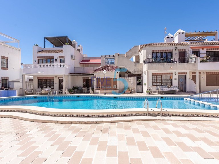 Apartment for Sale in Alicante, Valencia 2