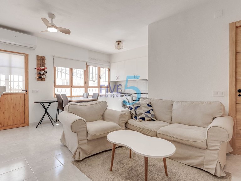 Apartment for Sale in Alicante, Valencia 4